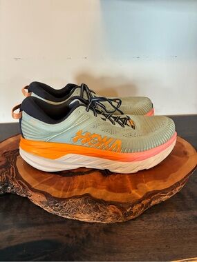 HOKA Bondi 7 Wide Women’s Size 12D Running/Walking Shoes